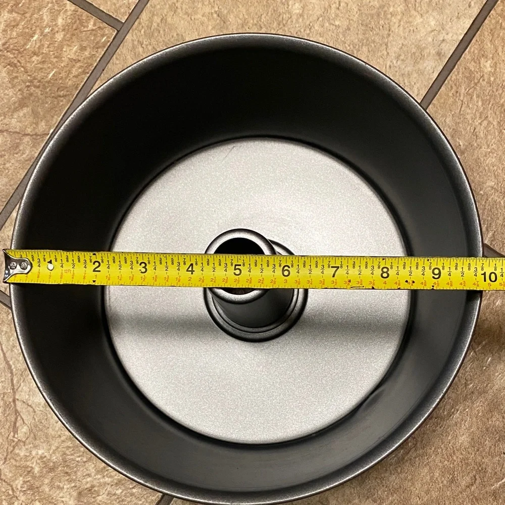 Premium Non-Stick Gray Bundt/Angel Food Cake Pan